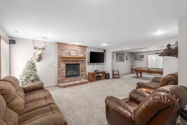 2419 W Rio Vista Dr, Wichita, KS 67204