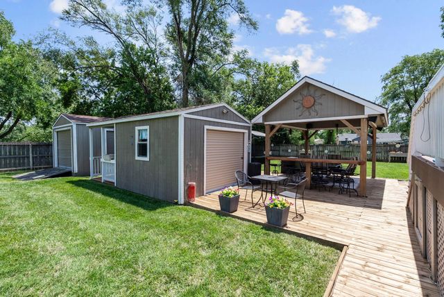 2419 W Rio Vista Dr, Wichita, KS 67204