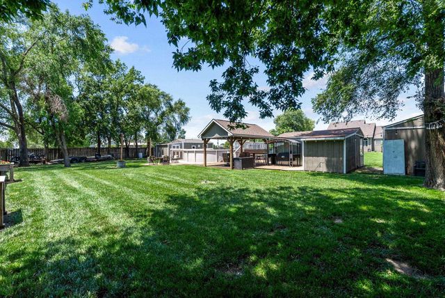 2419 W Rio Vista Dr, Wichita, KS 67204