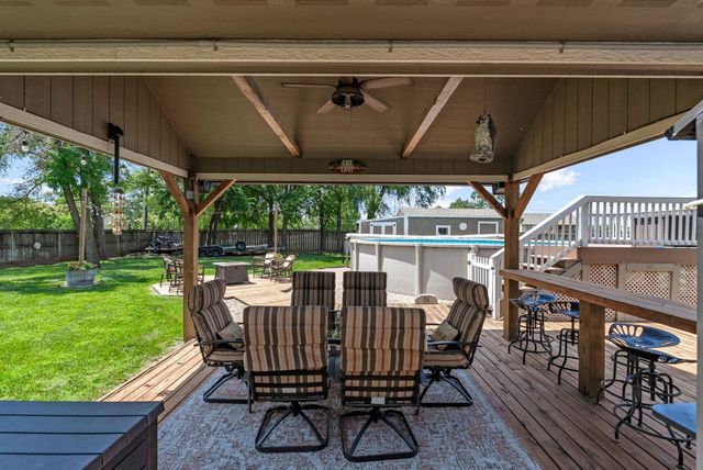 2419 W Rio Vista Dr, Wichita, KS 67204