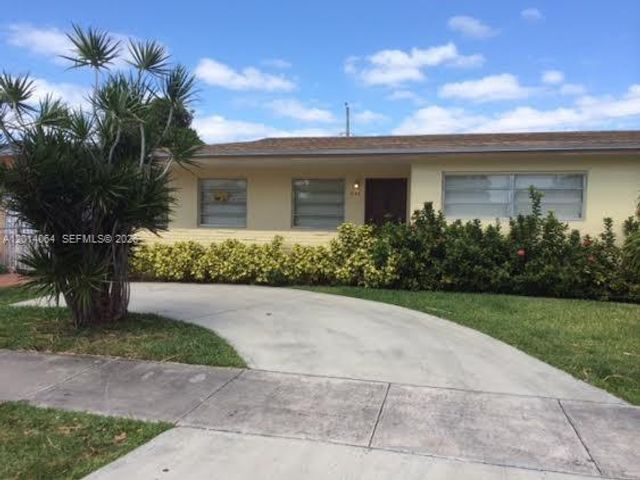 1120 NW 24 CT 0, Miami, FL 33125