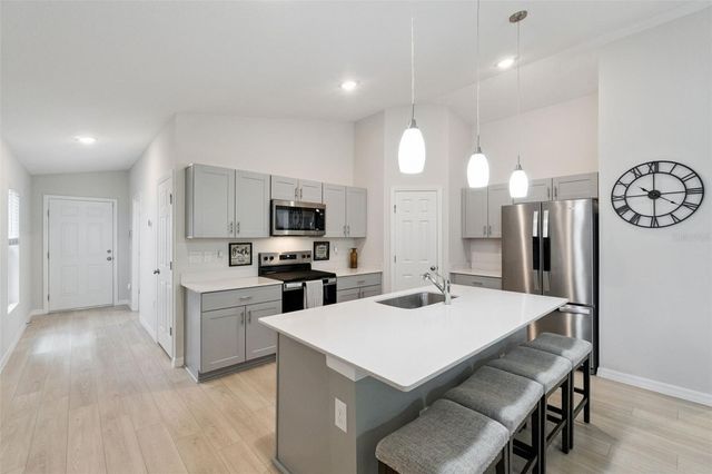 4015 GARDENIA AVENUE, Haines City, FL 33844