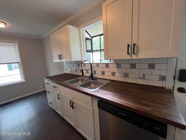 206 D Carlton Street, Carthage, NC 28327