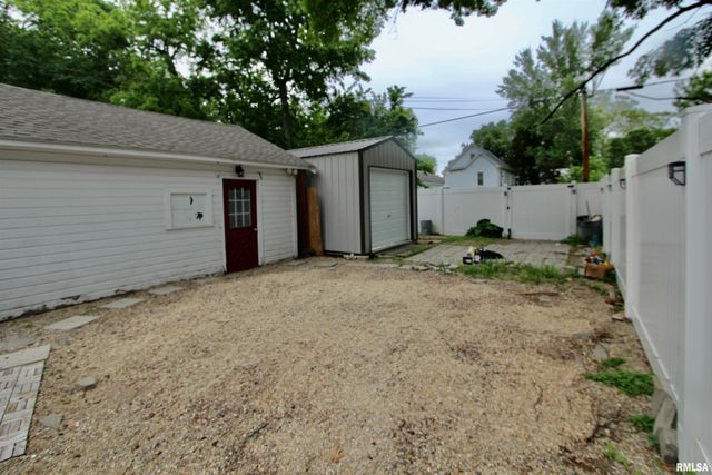 405 E MAYWOOD Avenue, Peoria, IL 61603