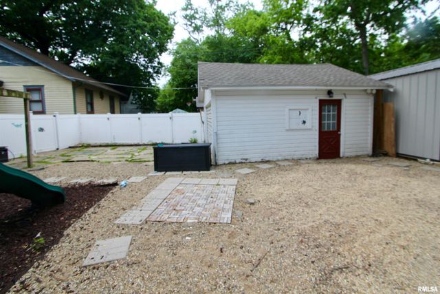 405 E MAYWOOD Avenue, Peoria, IL 61603