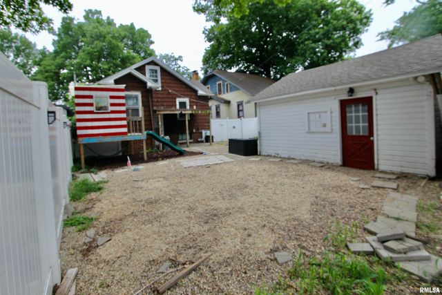 405 E MAYWOOD Avenue, Peoria, IL 61603