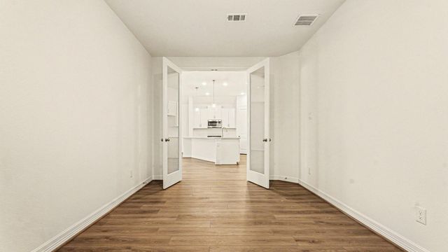 14823 Mission Avenue, Mont Belvieu, TX 77523