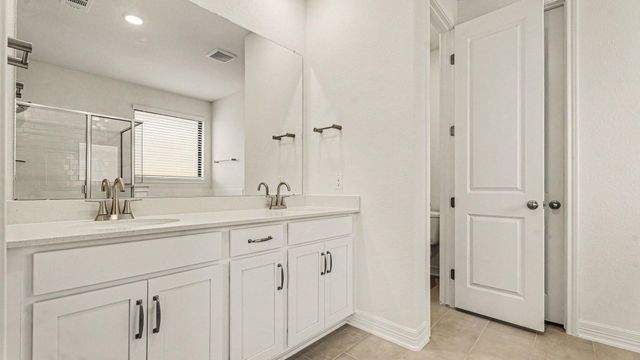 14823 Mission Avenue, Mont Belvieu, TX 77523