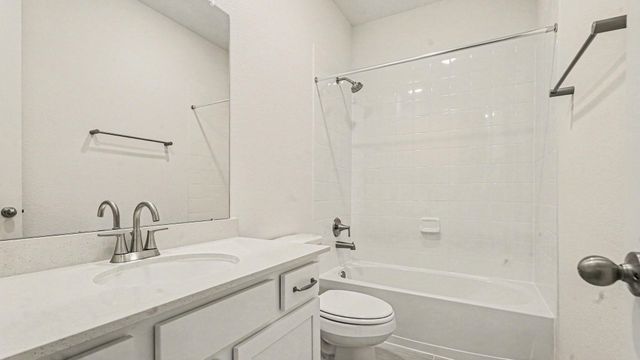 14823 Mission Avenue, Mont Belvieu, TX 77523
