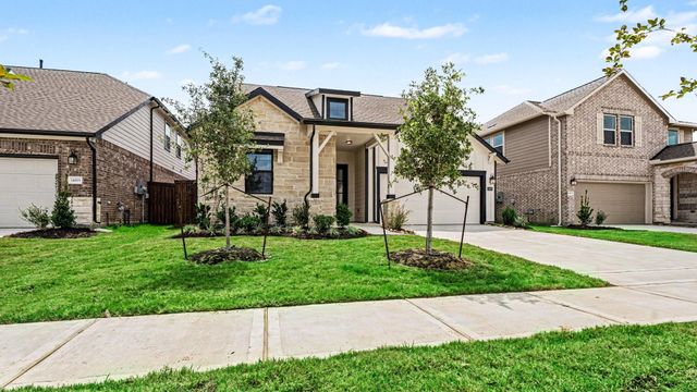14823 Mission Avenue, Mont Belvieu, TX 77523