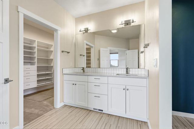 4496 SW Zenith Avenue, Redmond, OR 97756