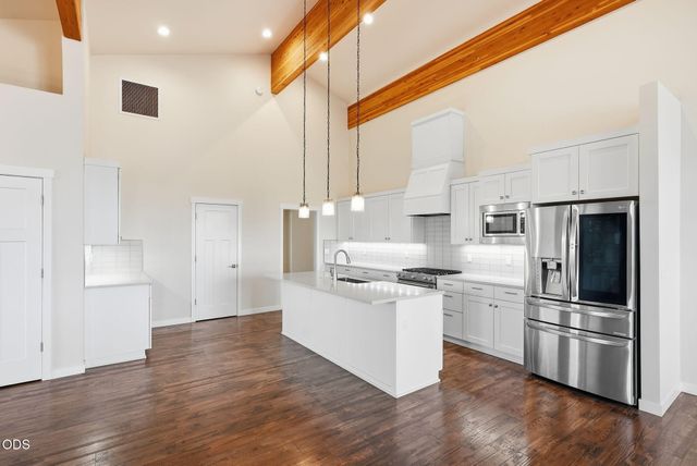 4496 SW Zenith Avenue, Redmond, OR 97756