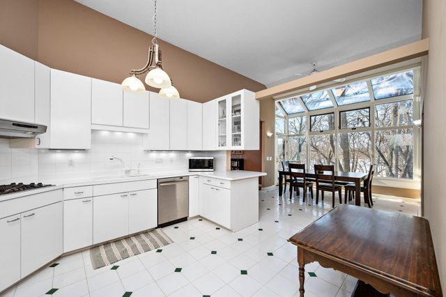 3114 County Road 101 S, Wayzata, MN 55391