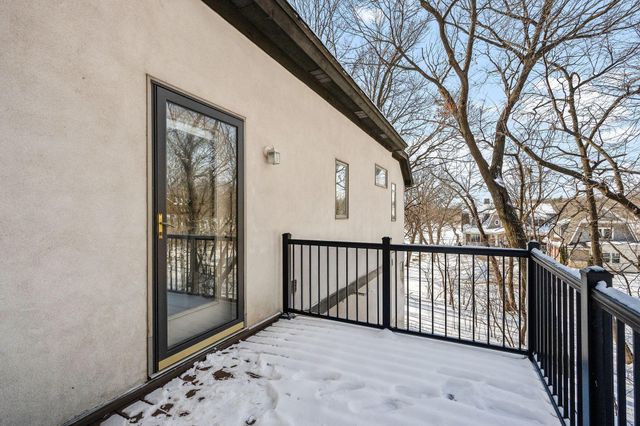 3114 County Road 101 S, Wayzata, MN 55391