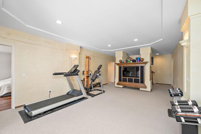 3114 County Road 101 S, Wayzata, MN 55391