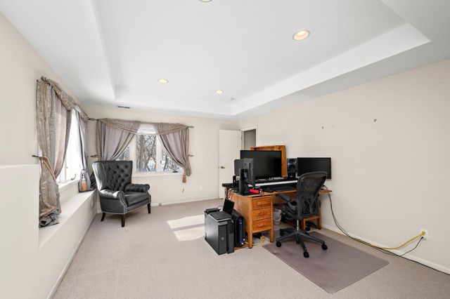 3114 County Road 101 S, Wayzata, MN 55391