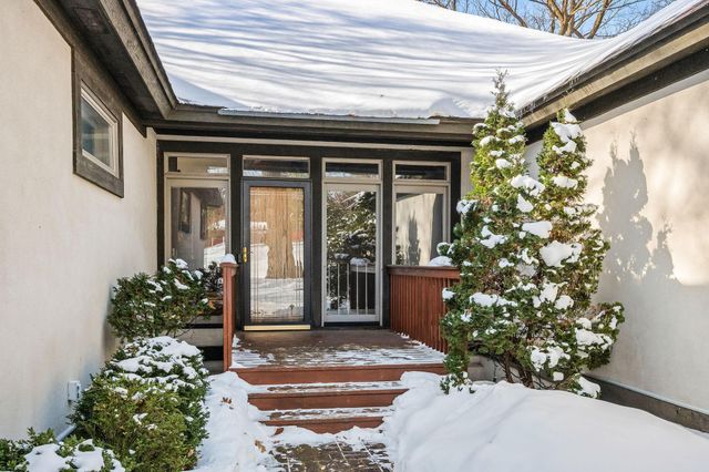 3114 County Road 101 S, Wayzata, MN 55391