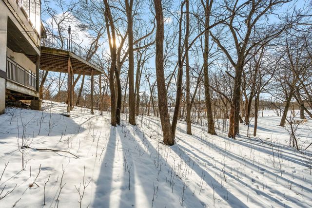 3114 County Road 101 S, Wayzata, MN 55391