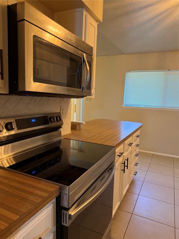 404 Whitney Street, Cedar Hill, TX 75104