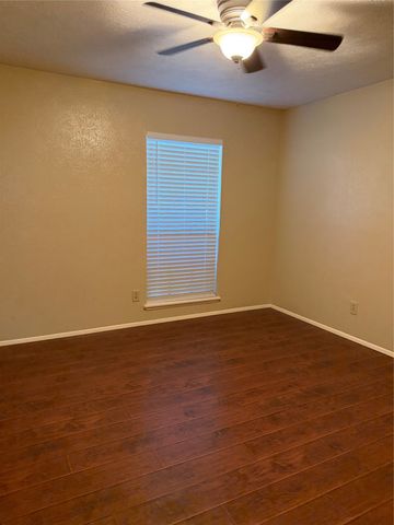 404 Whitney Street, Cedar Hill, TX 75104
