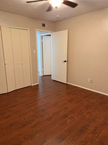 404 Whitney Street, Cedar Hill, TX 75104