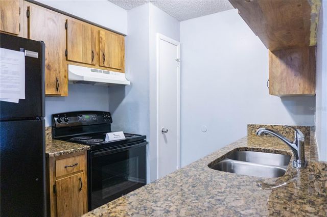 616 GOLDEN RAINTREE PLACE 616, Brandon, FL 33510