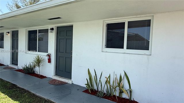 842 SW 2nd Street A, Hallandale Beach, FL 33009