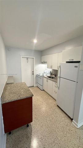 842 SW 2nd Street A, Hallandale Beach, FL 33009