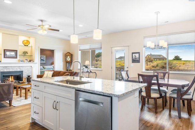 2691 Eaglewatch Lp, Richland, WA 99354