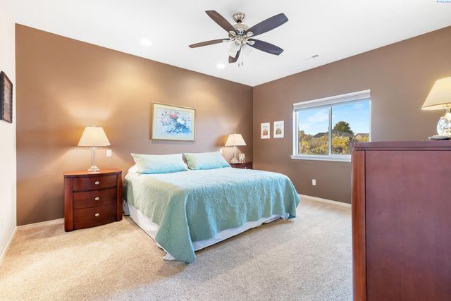 2691 Eaglewatch Lp, Richland, WA 99354