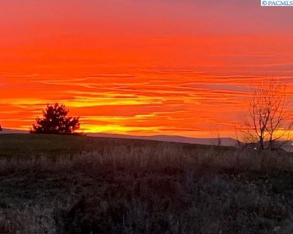 2691 Eaglewatch Lp, Richland, WA 99354