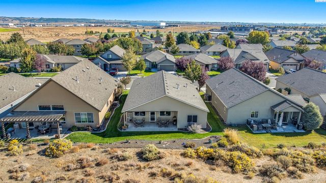2691 Eaglewatch Lp, Richland, WA 99354