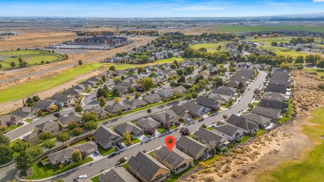 2691 Eaglewatch Lp, Richland, WA 99354