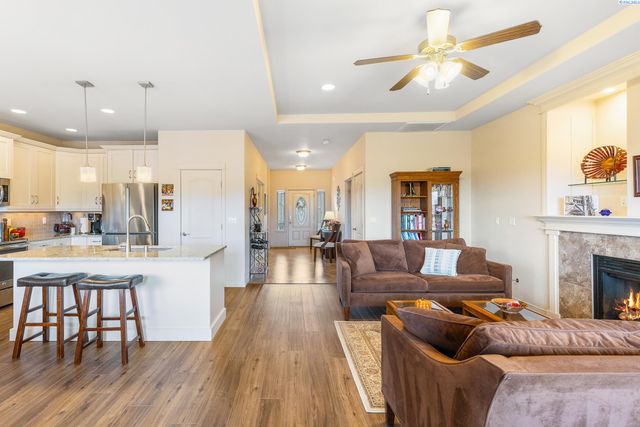 2691 Eaglewatch Lp, Richland, WA 99354