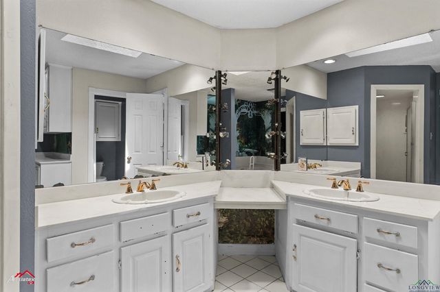 118 Williamsburg Ln, Bullard, TX 75757