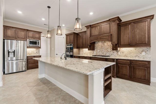 1400 Graystone Hills Drive, Conroe, TX 77304