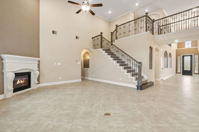 1400 Graystone Hills Drive, Conroe, TX 77304