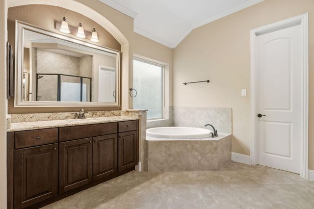 1400 Graystone Hills Drive, Conroe, TX 77304