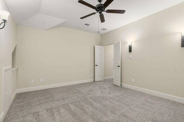 1400 Graystone Hills Drive, Conroe, TX 77304