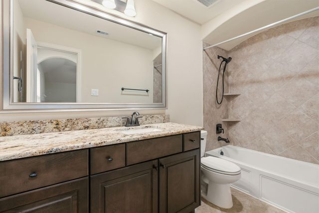 1400 Graystone Hills Drive, Conroe, TX 77304