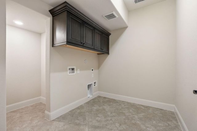1400 Graystone Hills Drive, Conroe, TX 77304