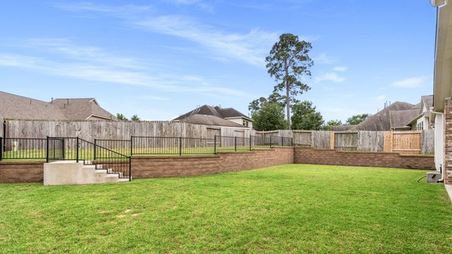1400 Graystone Hills Drive, Conroe, TX 77304