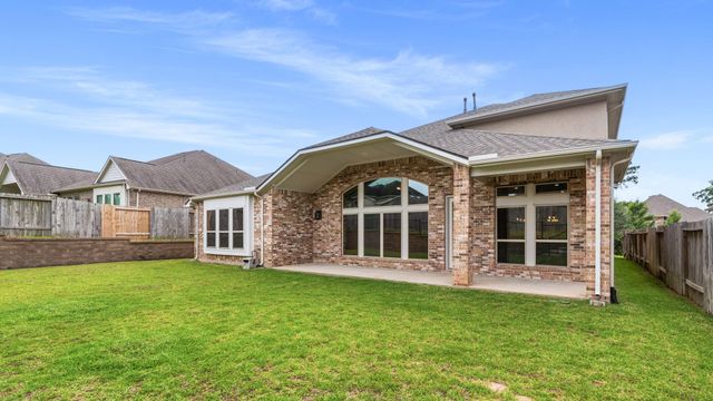 1400 Graystone Hills Drive, Conroe, TX 77304