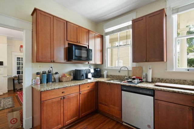 77 Pitt Street, Charleston, SC 29403