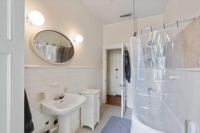 77 Pitt Street, Charleston, SC 29403