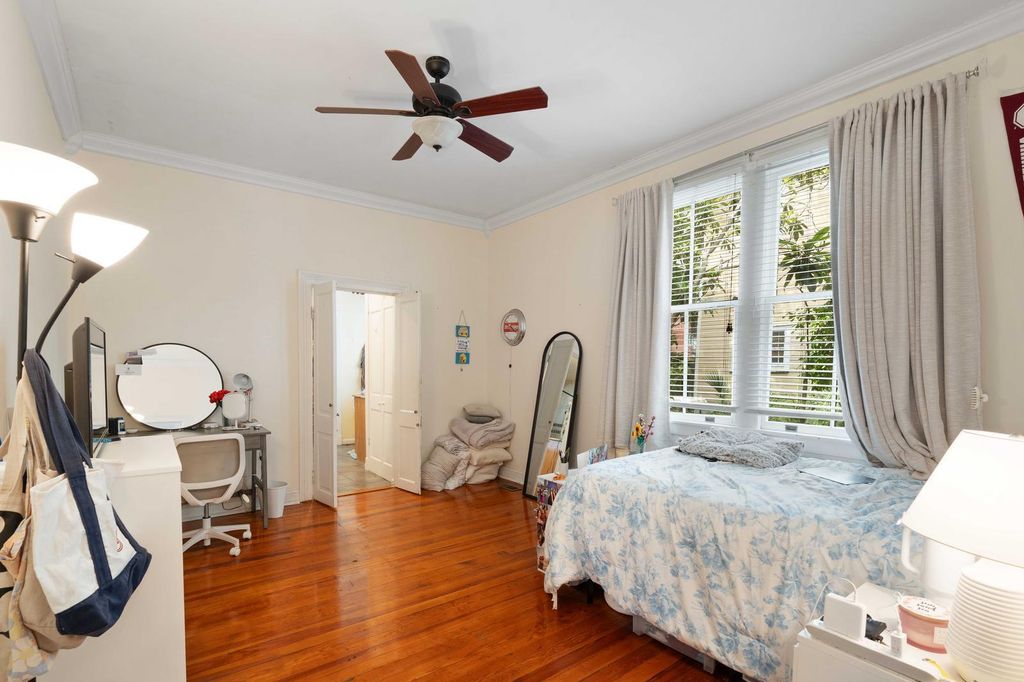 Image 16 of property listing at 77 Pitt Street, Charleston, SC 29403