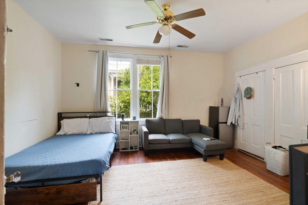 Image 35 of property listing at 77 Pitt Street, Charleston, SC 29403