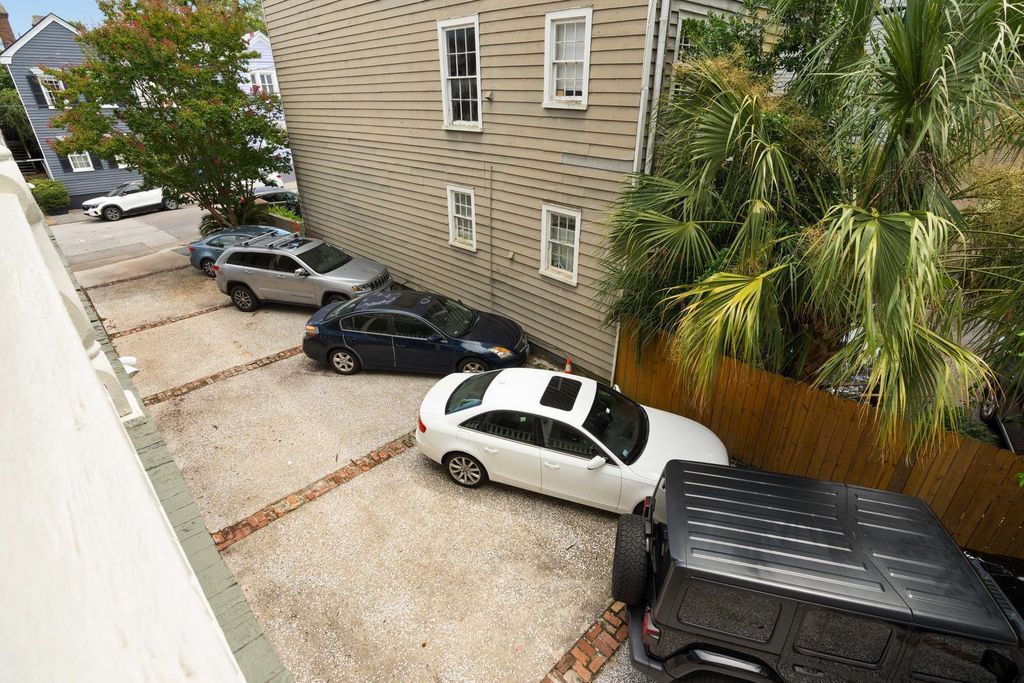 Image 43 of property listing at 77 Pitt Street, Charleston, SC 29403