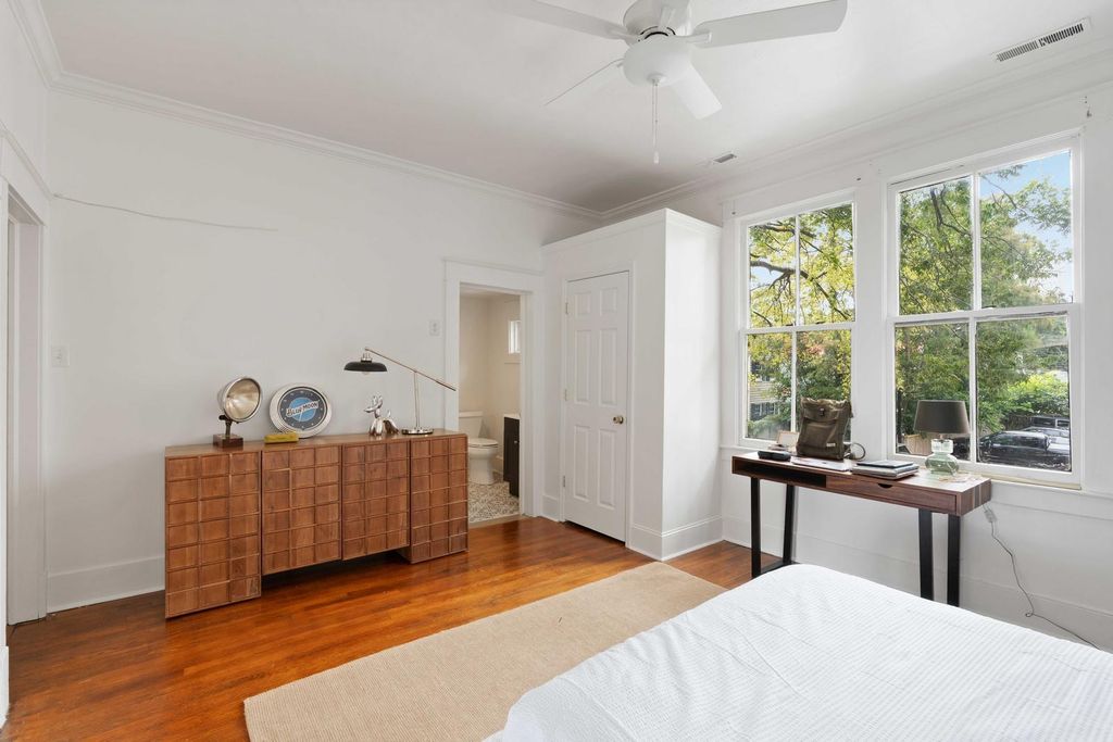 Image 48 of property listing at 77 Pitt Street, Charleston, SC 29403