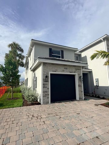 147 LAKESIDE LANDING Court, Royal Palm Beach, FL 33411